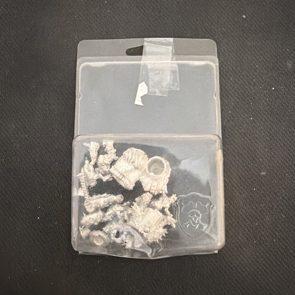 Warmachine Metal Figures. Small Figures And Parts Of Figures